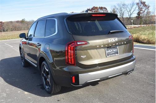 2025 Kia Telluride S
