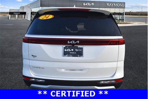 2024 Kia Carnival EX