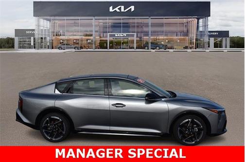 2025 Kia K4 GT Line