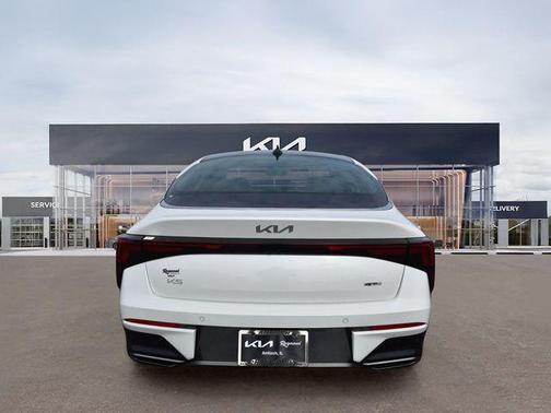 Snow White Pearl 2026 Kia K5 GT-Line
