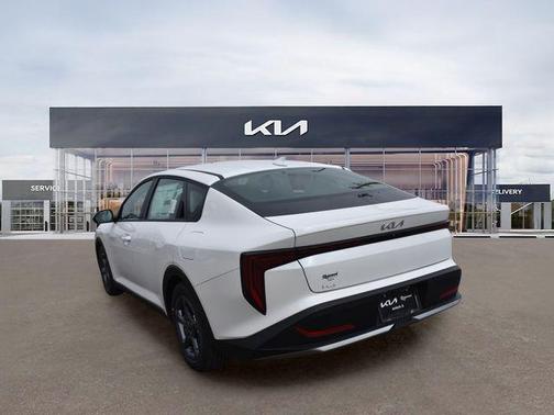 Snow White Pearl 2026 Kia K4 LXS