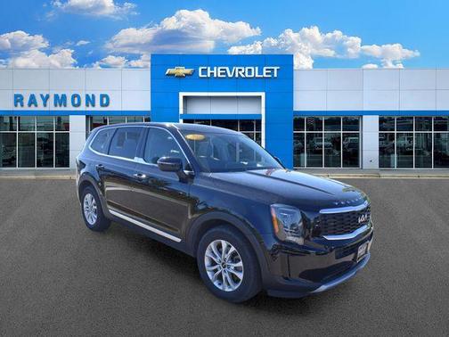 Ebony Black 2022 Kia Telluride LX