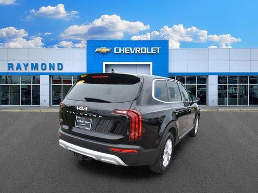 Ebony Black 2022 Kia Telluride LX