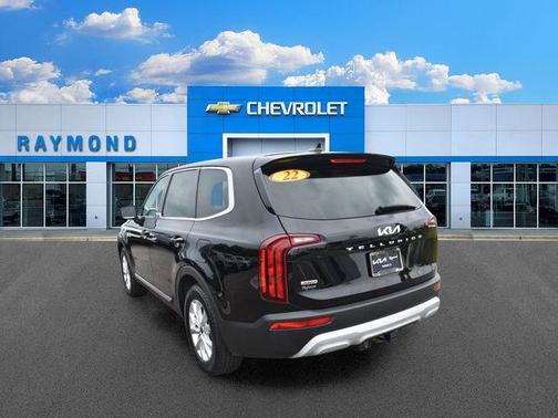 Ebony Black 2022 Kia Telluride LX