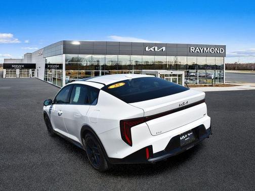 Snow White Pearl 2025 Kia K4 GT-Line Turbo