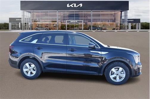 2025 Kia Sorento LX