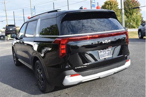 2026 Kia Carnival Hybrid EX