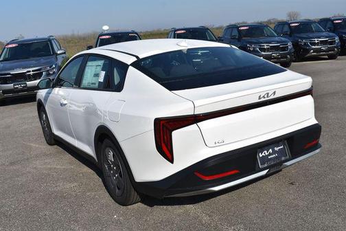 Snow White Pearl 2026 Kia K4 LX