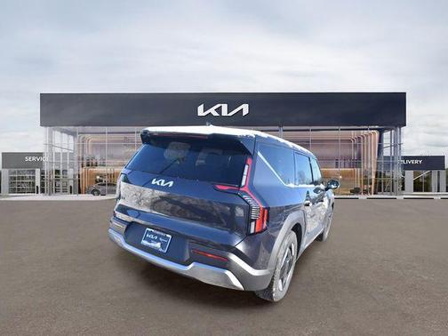 Panthera Metal 2026 Kia EV9 Light
