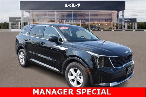 2025 Kia Sorento LX