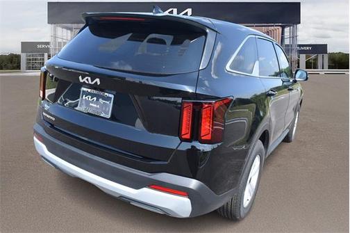 2025 Kia Sorento LX