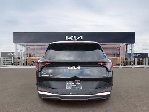 Fusion Black 2026 Kia Sportage Hybrid LX