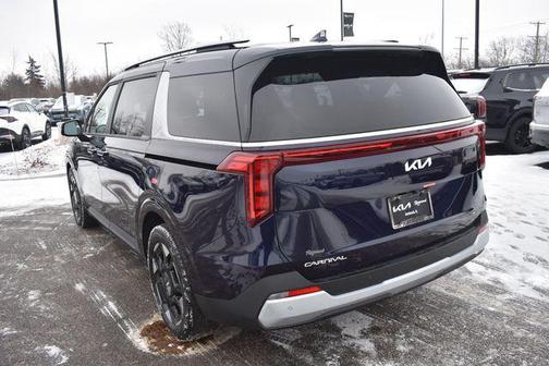 2026 Kia Carnival EX