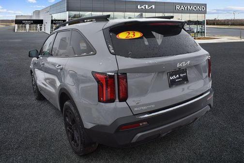 2023 Kia Sorento S