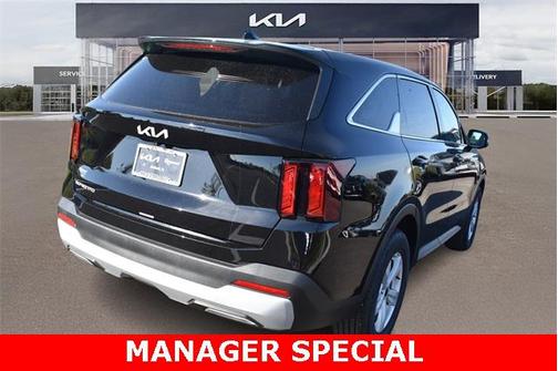 2025 Kia Sorento LX