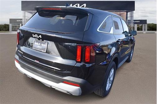 2025 Kia Sorento LX