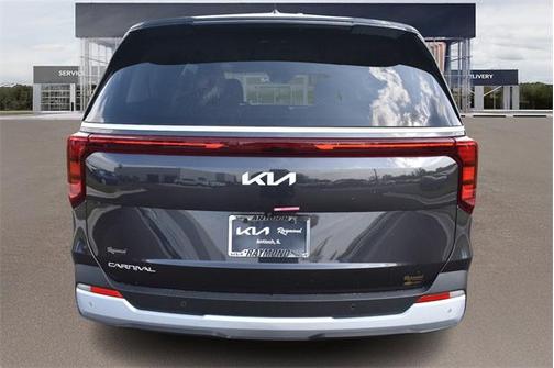 2025 Kia Carnival LX