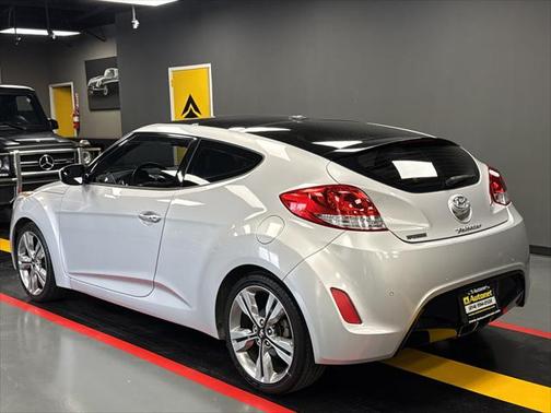 2016 Hyundai Veloster Base