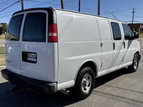 2007 Chevrolet Express 1500 Base
