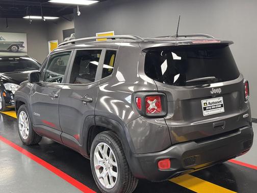 Gray 2018 Jeep Renegade Latitude