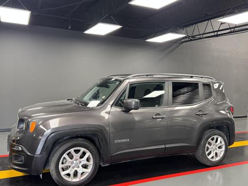 Gray 2018 Jeep Renegade Latitude