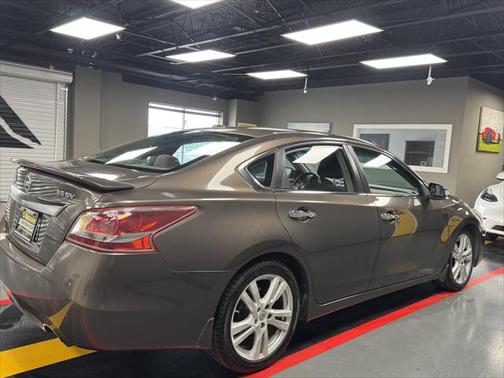 2013 Nissan Altima 3.5 SV