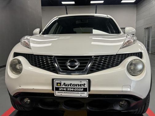 White 2013 Nissan Juke 5dr Wgn CVT S AWD