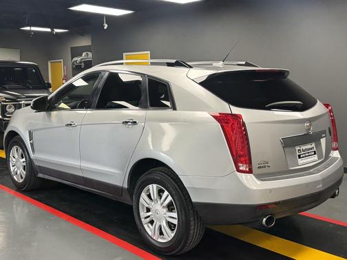 2010 Cadillac SRX Luxury Collection
