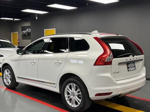 2016 Volvo XC60 T5 Drive-E