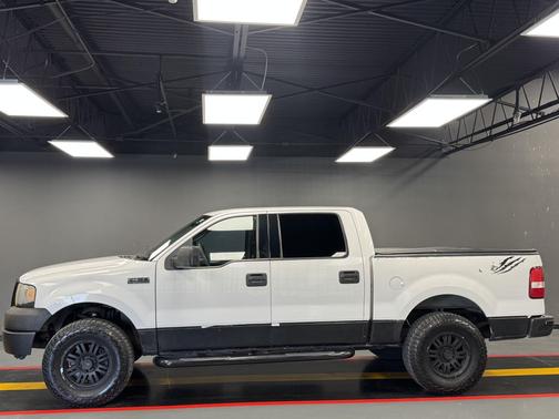 2004 Ford F-150 XLT SuperCrew