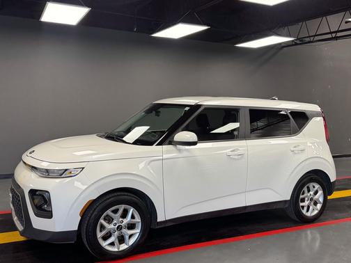 2020 Kia Soul S IVT