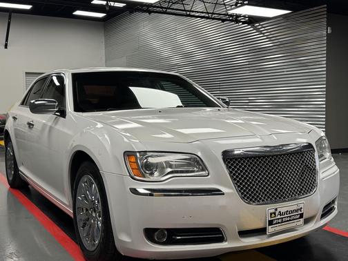 2013 Chrysler 300C Base