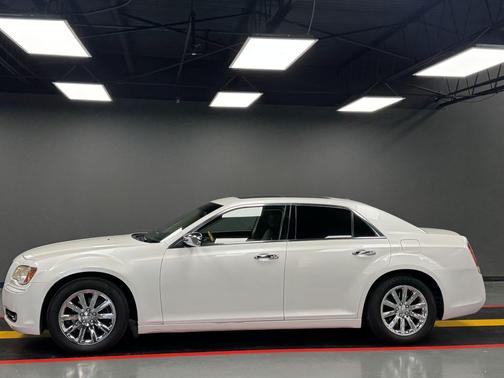 2013 Chrysler 300C Base