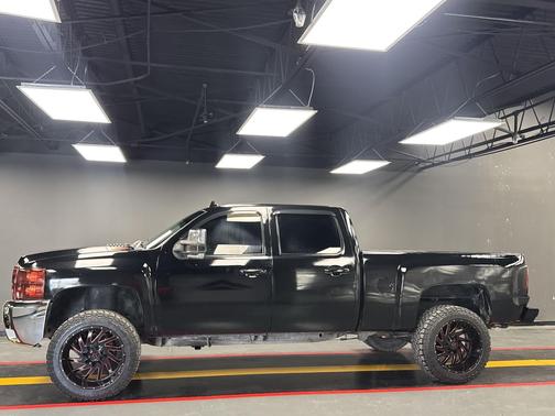 Black 2007 Chevrolet Silverado 2500 LTZ H/D Crew Cab