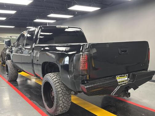 Black 2007 Chevrolet Silverado 2500 LTZ H/D Crew Cab