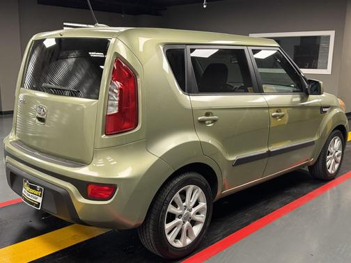 2013 Kia Soul Base