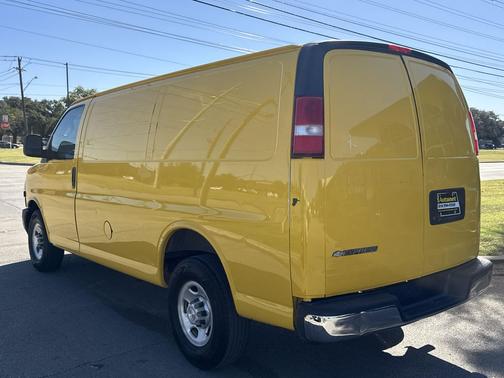 2019 Chevrolet Express 2500 RWD 2500 135