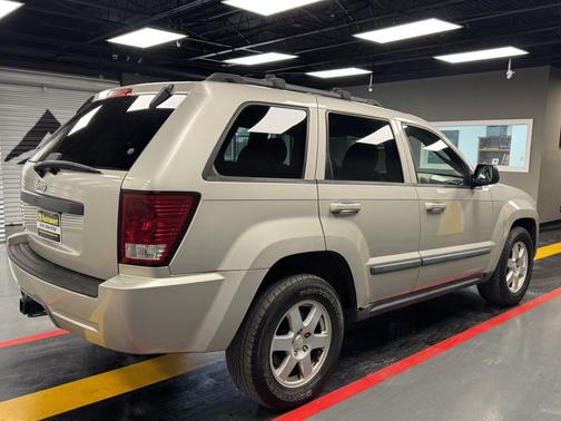 2009 Jeep Grand Cherokee Laredo