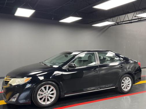 2013 Toyota Camry Hybrid LE