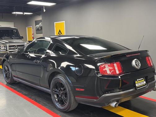 2012 Ford Mustang V6 Premium