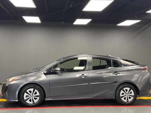 2016 Toyota Prius Four