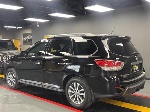 2014 Nissan Pathfinder SL