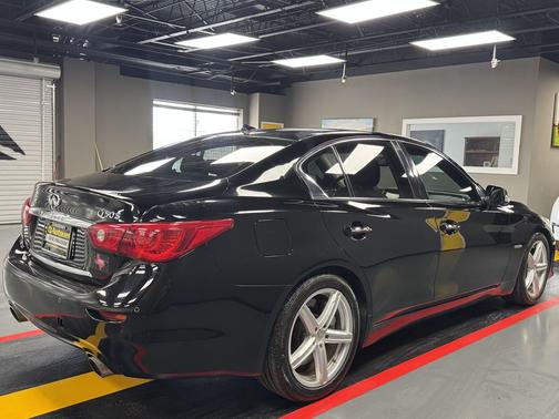 2014 INFINITI Q50 Hybrid Sport