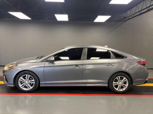 Gray 2018 Hyundai SONATA SEL