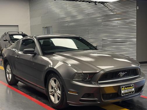 2014 Ford Mustang V6