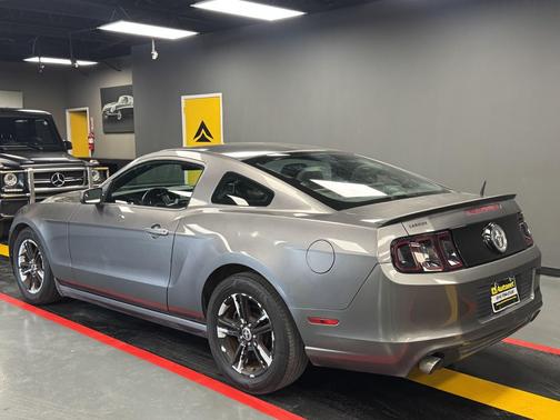 2014 Ford Mustang V6