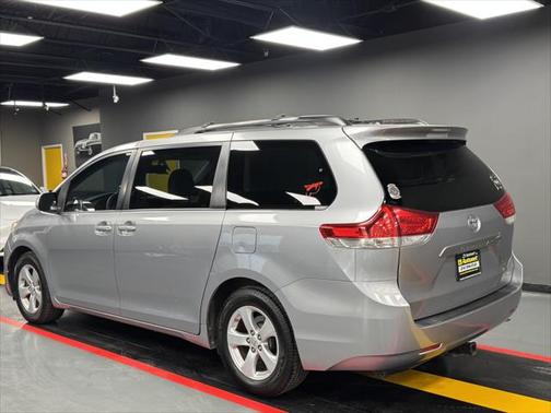 2013 Toyota Sienna LE