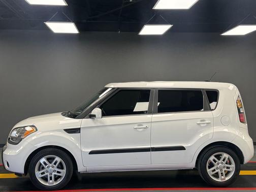 2011 Kia Soul +
