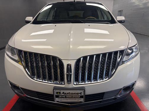 White Platinum Metallic Tri-Coat 2013 Lincoln MKX Base
