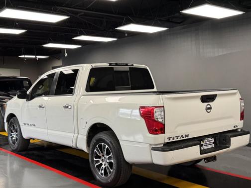 2020 Nissan Titan SV